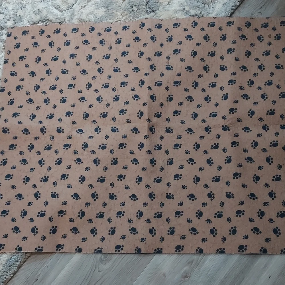 Pet mat, paw print pattern, rubber non-slip bottom